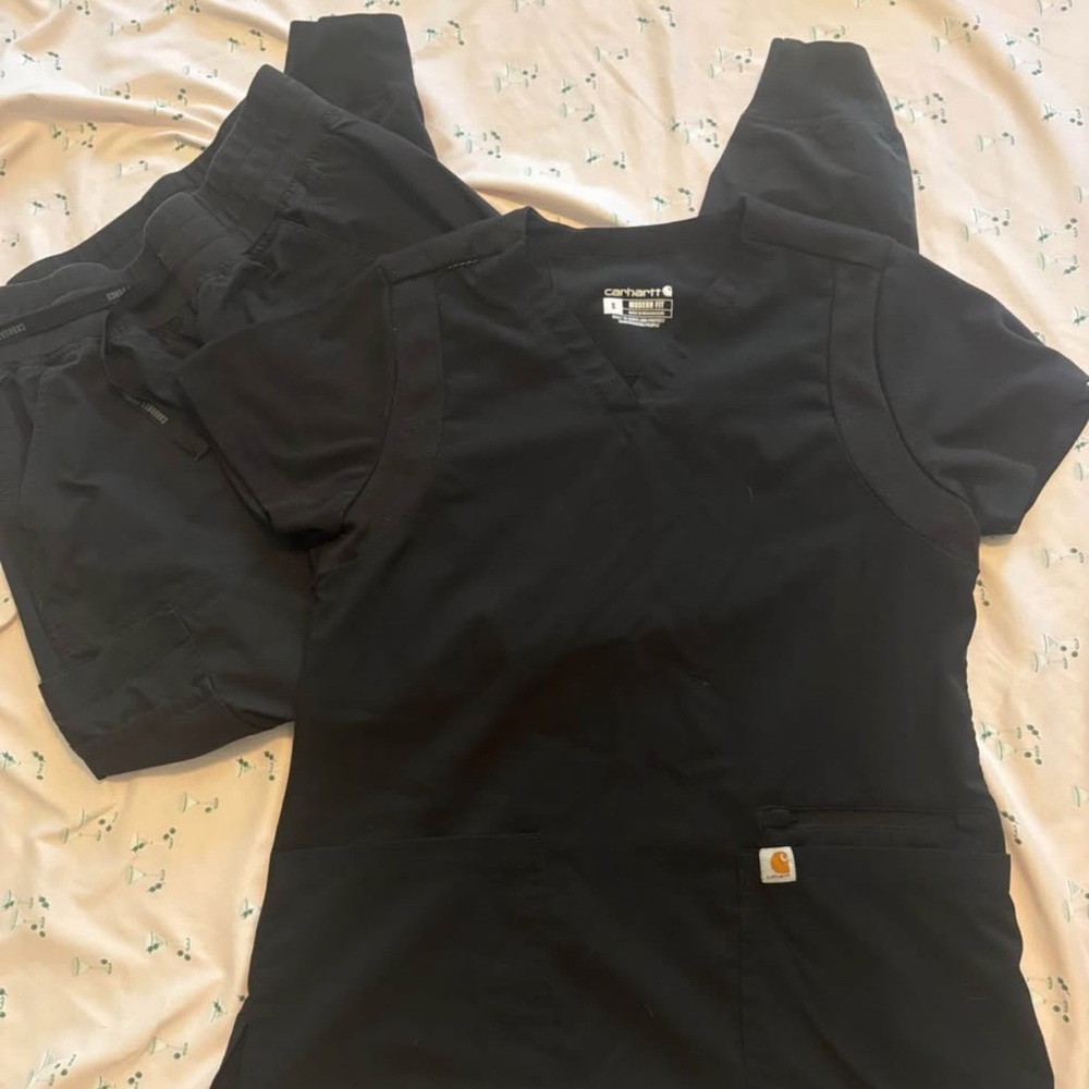 Carhartt Black Jogger Medical Scrub Set